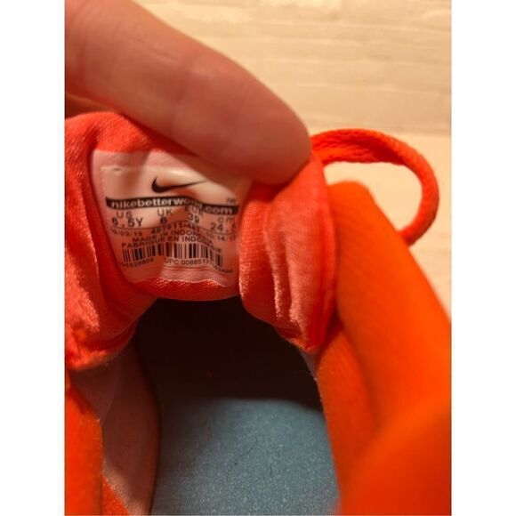 Nike Diamond Turf 2 - size 6.5 Y - Picture 8 of 8